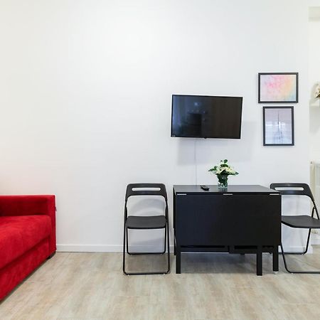 Renovated Flat Subway Yellow Line Milaan Buitenkant foto
